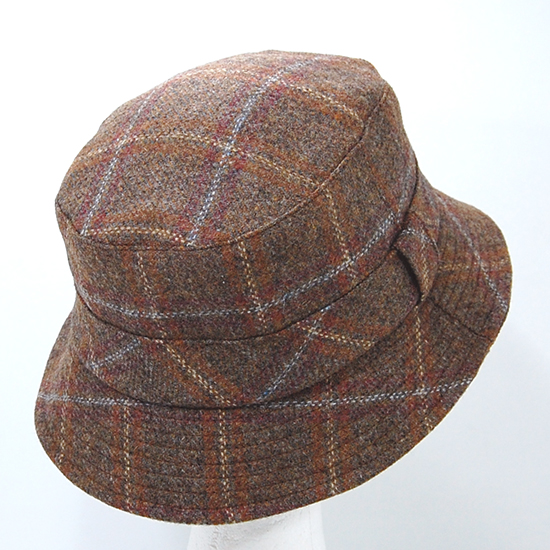 BUCKET_AW21_TARTAN_CASTANHO_4.jpg